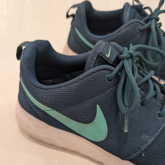 NIKE Roche One Midnight Turquoise Running Shoes Sneakers size 9 women's - Picture 11 of 13
